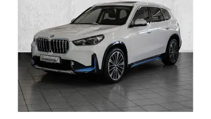 Gebraucht BMW iX1 xLine 230 kW (313 PS) 2023 Alpinweiss iii SUV