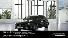 Gebraucht 2024 Mercedes A200 Progressive Limousine | 30.990 € (Fairer Preis)