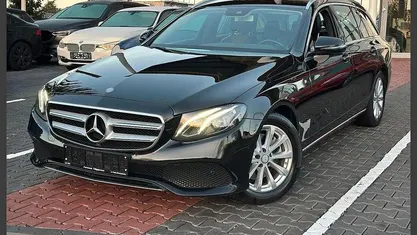 Gebraucht Mercedes E200 Avantgarde 184 PS (135 kW) 2017 Limousine