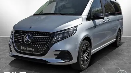 Usata Mercedes V300 Avantgarde 237 CV (174 kW) 2024 Argento Monovolume