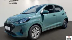 Mangrove green Gebraucht 2025 Hyundai i10 Select Kleinwagen | 16.990 € (Fairer Preis)