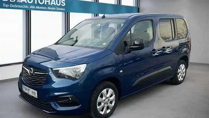 Gebraucht Opel Combo Life Elegance 131 PS (96 kW) 2022 Van / Kleinbus