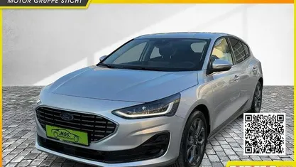 Moondust silver metallic Gebraucht 2024 Ford Focus Titanium Limousine | 24.990 € (Guter Preis)