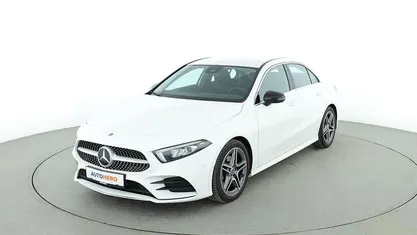 Gebraucht Mercedes A200 AMG line 163 PS (119 kW) 2021 Weiß Limousine