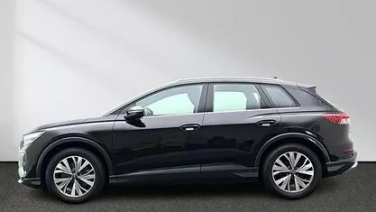 Gebraucht Audi Q4 e-tron Sport 150 kW (204 PS) 2023 Mythosschwarz SUV