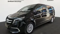 Obsidianschwarz metallic Gebraucht 2023 Mercedes V300 Van / Kleinbus | 59.976 € (Guter Preis)