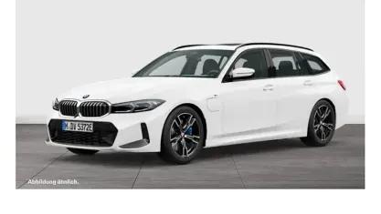 Używany BMW 330e M Sport 360 KM (264 kW) 2025 Biały Kombi