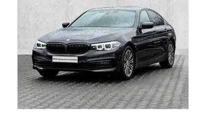 Gebraucht BMW 520 Sport Line 184 PS (135 kW) 2019 Grau Limousine