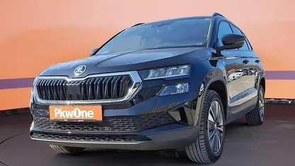 Gebraucht Skoda Karoq Tour 150 PS (110 kW) 2022 Schwarz SUV