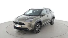 Gold Gebraucht 2022 Toyota Yaris Cross Team SUV | 24.920 € (Fairer Preis)