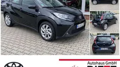 Mysticschwarz mica metallic Gebraucht 2023 Toyota Aygo X-play Kleinwagen | 14.750 € (Guter Preis)