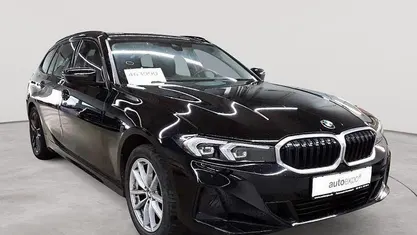 Schwarz uni Gebraucht 2022 BMW 320 Sport Line Kombi | 25.390 € (Guter Preis)