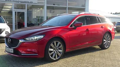 Rot Gebraucht 2018 Mazda 6 Sports-Line Kombi | 22.980 € (Fairer Preis)
