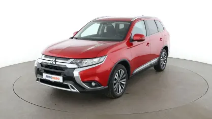 Gebraucht Mitsubishi Outlander Diamant Edition 150 PS (110 kW) 2019 Rot SUV