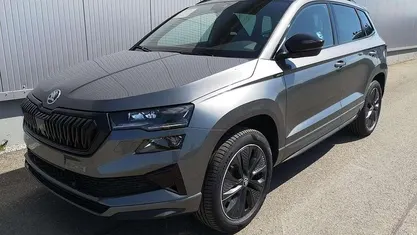 Gebraucht 2025 Skoda Karoq SportLine SUV | 40.140 € (Fairer Preis)
