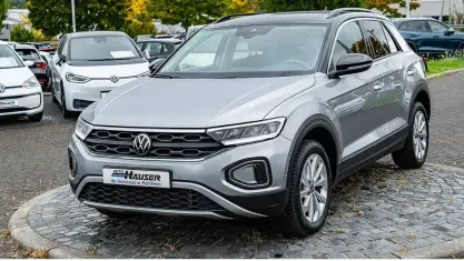 Używany VW T-Roc Life 150 KM (110 kW) 2023 Srebrny SUV