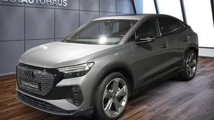 Gebraucht 2022 Audi Q4 e-tron Ambiente SUV | 27.980 € (Superpreis)