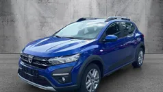 Blau Gebraucht 2023 Dacia Sandero Stepway Kleinwagen | 15.960 € (Fairer Preis)