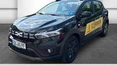Perlmuttschwarz metallic Gebraucht 2025 Dacia Sandero Expression Kleinwagen | 19.559 € (Fairer Preis)