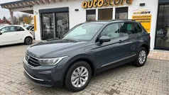 Weiß Gebraucht 2023 VW Tiguan Life SUV | 34.985 € (Fairer Preis)