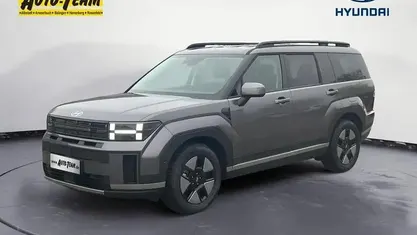 Gebraucht Hyundai Santa Fe Intro Edition 215 PS (158 kW) 2025 Magnetic gray metallic SUV