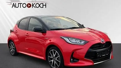 Rot Gebraucht 2021 Toyota Yaris Hybrid Edition Limousine | 19.290 € (Fairer Preis)