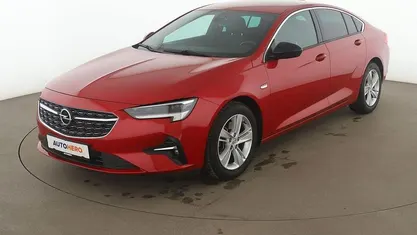Begagnad Opel Insignia GS Line 174 HK (127 kW) 2021 Röd Sedan