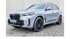 Grau Gebraucht 2024 BMW X5 M Sport SUV | 80.995 € (Fairer Preis)
