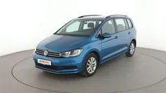 Blau Gebraucht 2019 VW Touran Comfortline Van / Kleinbus | 18.650 € (Fairer Preis)