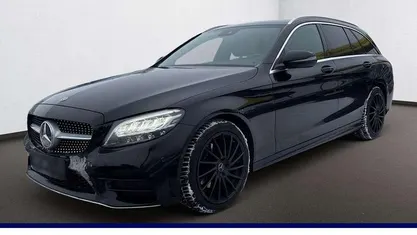 Schwarz Gebraucht 2019 Mercedes C200 AMG line Kombi | 25.950 € (Fairer Preis)