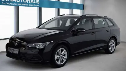 Gebraucht VW Golf VIII Life 110 PS (80 kW) 2024 Schwarz Kombi