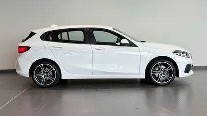 Gebraucht BMW 118 Advantage 136 PS (100 kW) 2022 Weiss Kleinwagen