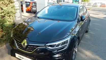 Gebraucht Renault Megane E-Tech Intens 158 PS (116 kW) 2022 Schwarz Limousine