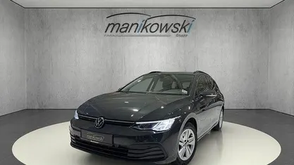 Grau Gebraucht 2021 VW Golf VIII Life Kombi | 18.490 € (Fairer Preis)