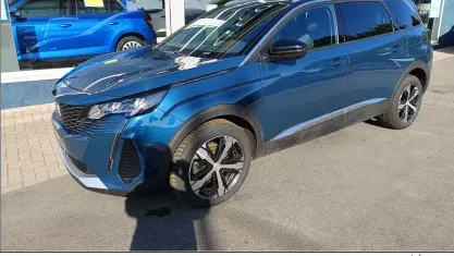 Gebraucht Peugeot 5008 Allure 131 PS (96 kW) 2023 Blau SUV