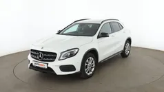 Weiß Gebraucht 2019 Mercedes GLA220 AMG line SUV | 23.600 € (Fairer Preis)
