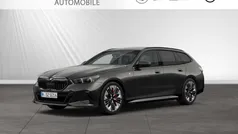 Sophistograu brillanteffekt metallic Gebraucht 2025 BMW 520 M Sport Kombi | 55.555 € (Fairer Preis)