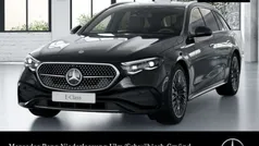 Obsidianschwarz Gebraucht 2025 Mercedes E220 AMG Kombi | 64.590 €