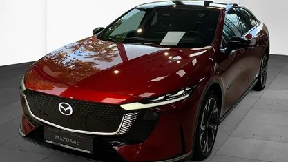 Rot Neu 2025 Mazda 6e Takumi-Line Limousine | 42.990 € (Fairer Preis)