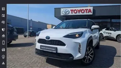 Gebraucht Toyota Yaris 116 PS (85 kW) 2023 Schneeweiß Kleinwagen