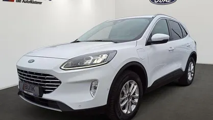 Gebraucht Ford Kuga Titanium X 224 PS (164 kW) 2022 Frozen white SUV