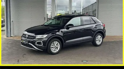 Schwarz Gebraucht 2024 VW T-Roc Life SUV | 22.470 € (Guter Preis)