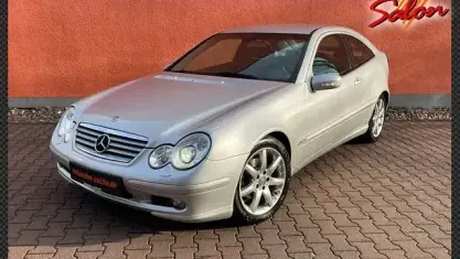 Käytetty Mercedes C200 163 HP (119 kW) 2004 Hopea Coupe - kaksiovinen