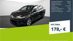 Perlmuttschwarz Gebraucht 2024 Dacia Logan Limousine | 16.690 € (Fairer Preis)