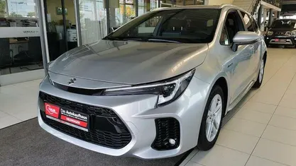 Silver metallic Gebraucht 2024 Suzuki Swace Comfort+ Kombi | 28.690 € (Fairer Preis)