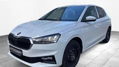 Moonweiss metallic Neu 2025 Skoda Fabia Essence Kleinwagen | 21.189 € (Fairer Preis)