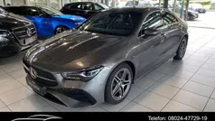 Grau Gebraucht 2024 Mercedes CLA200 Advanced Plus Coupé | 36.850 € (Fairer Preis)