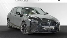 Saphirschwarz metallic Gebraucht 2025 BMW 120 M Sport Kleinwagen | 36.490 € (Fairer Preis)