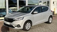 Grau Gebraucht 2021 Dacia Sandero Comfort Limousine | 10.980 €