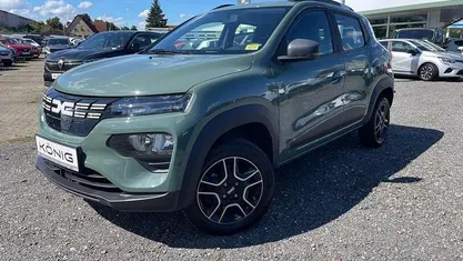 Gebraucht 2023 Dacia Spring Essentiel Kleinwagen | 12.499 € (Fairer Preis)